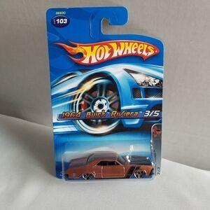 2005 Muscle Mania '64 Buick Riviera 1:64 Diecast Hot Wheel Toy Car.New